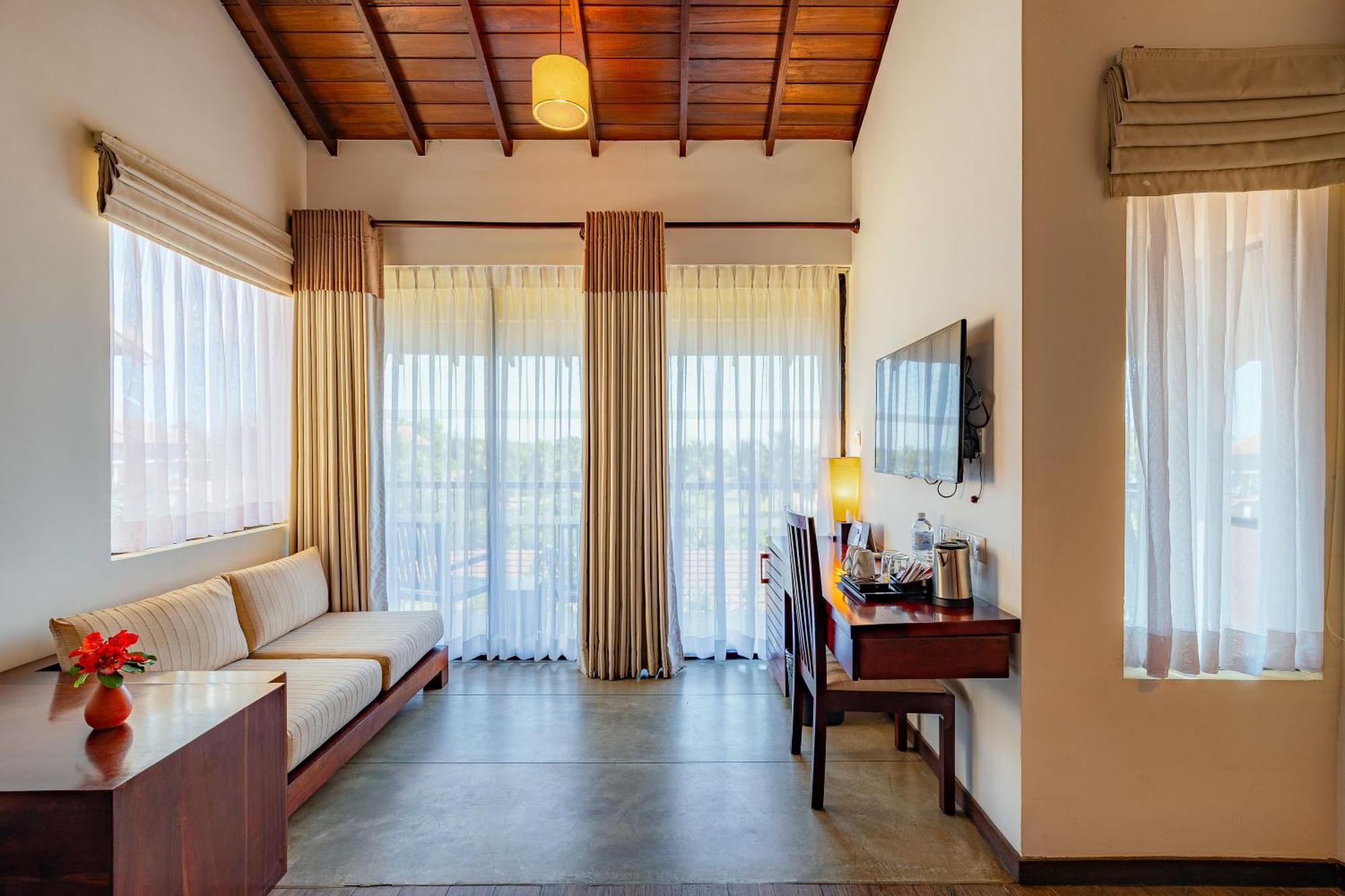 The Calm Resort & Spa Passikudah Camera foto