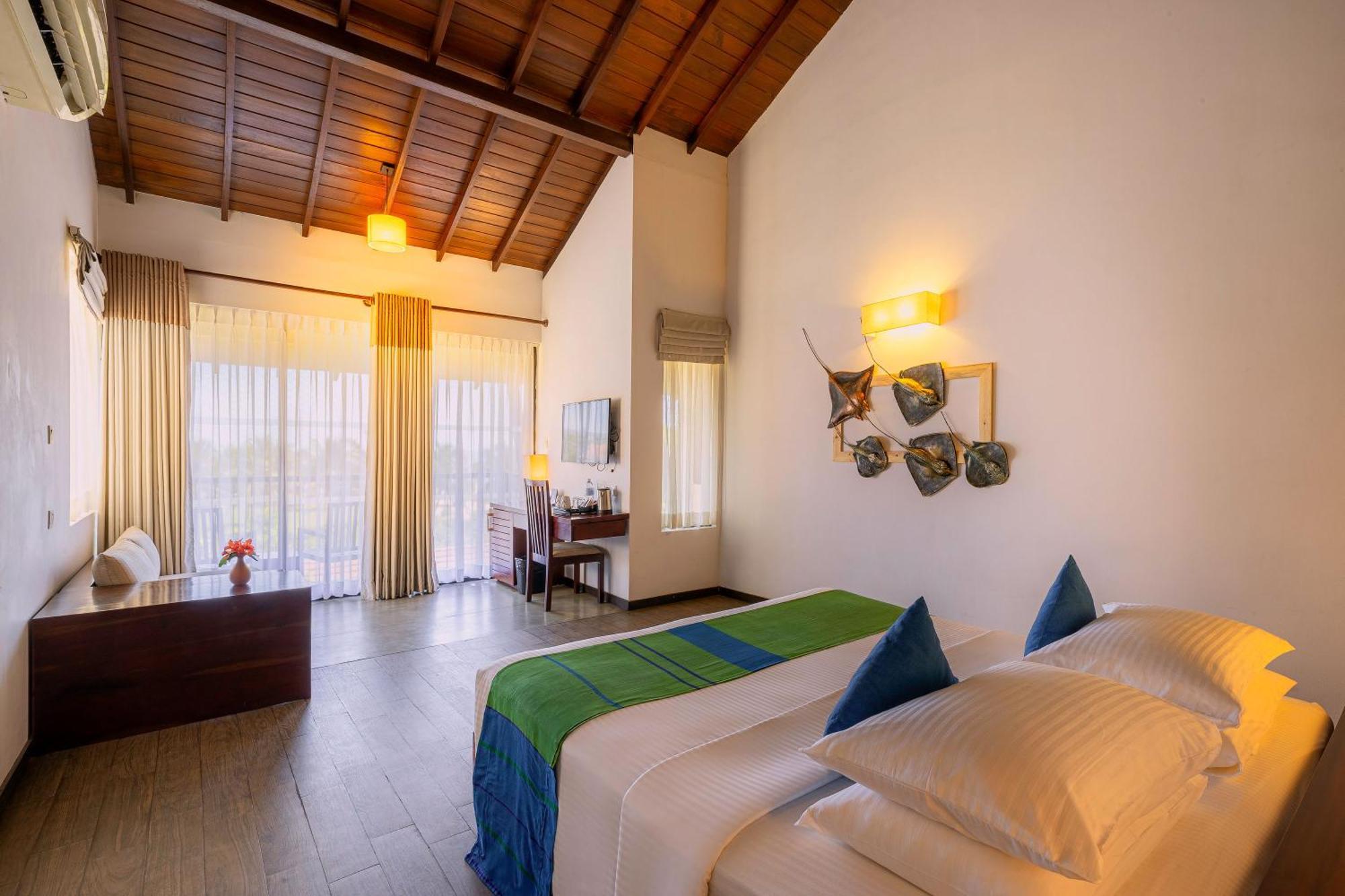 The Calm Resort & Spa Passikudah Esterno foto