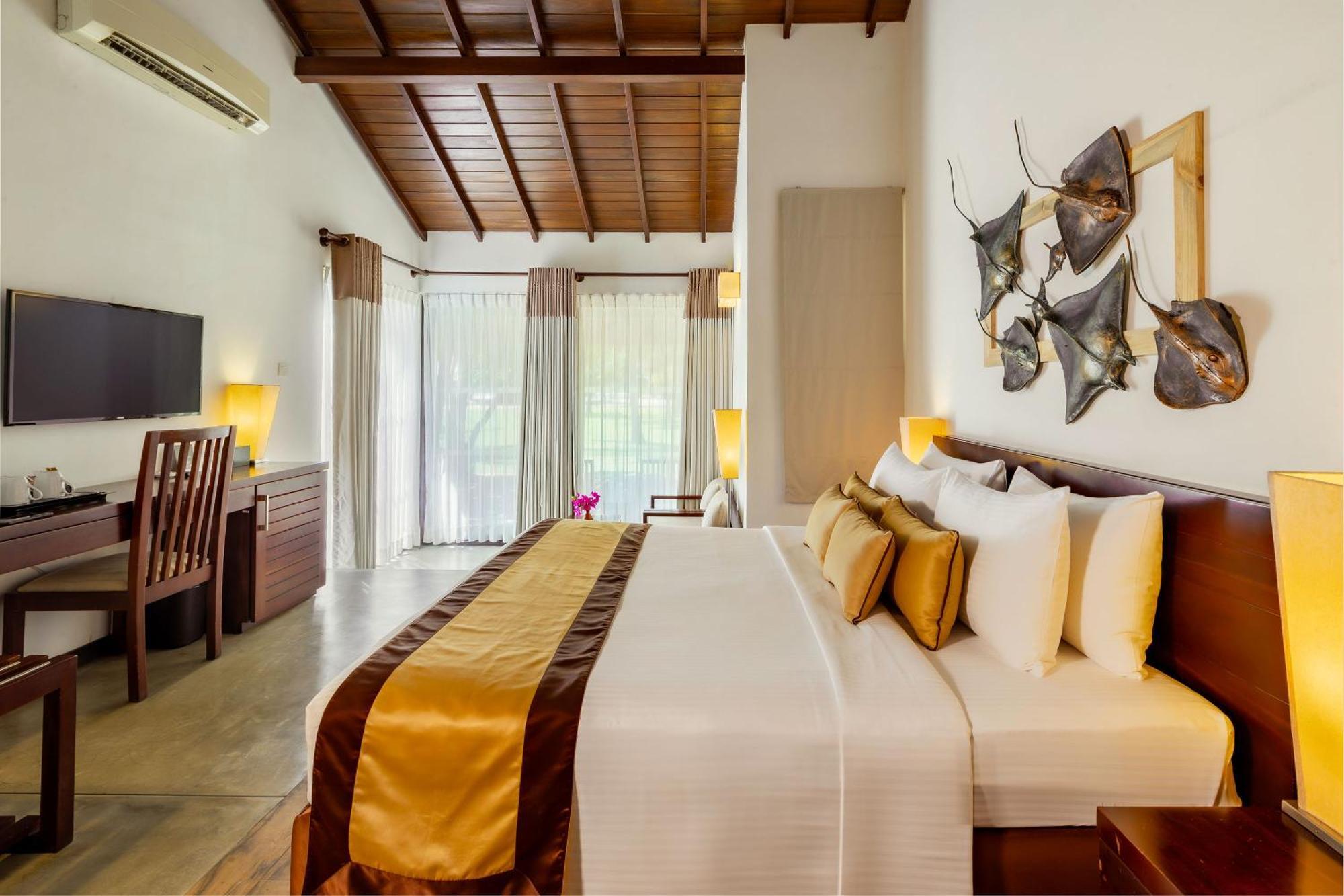 The Calm Resort & Spa Passikudah Esterno foto