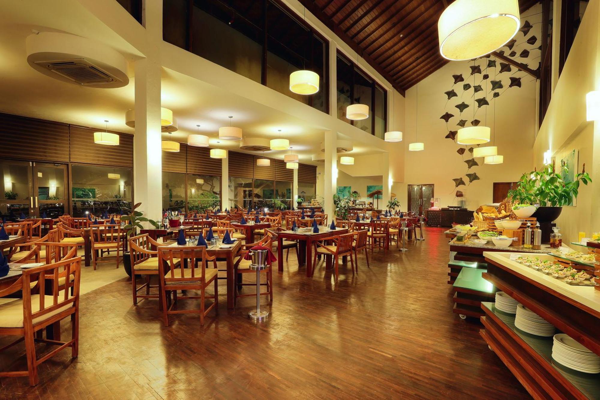 The Calm Resort & Spa Passikudah Esterno foto
