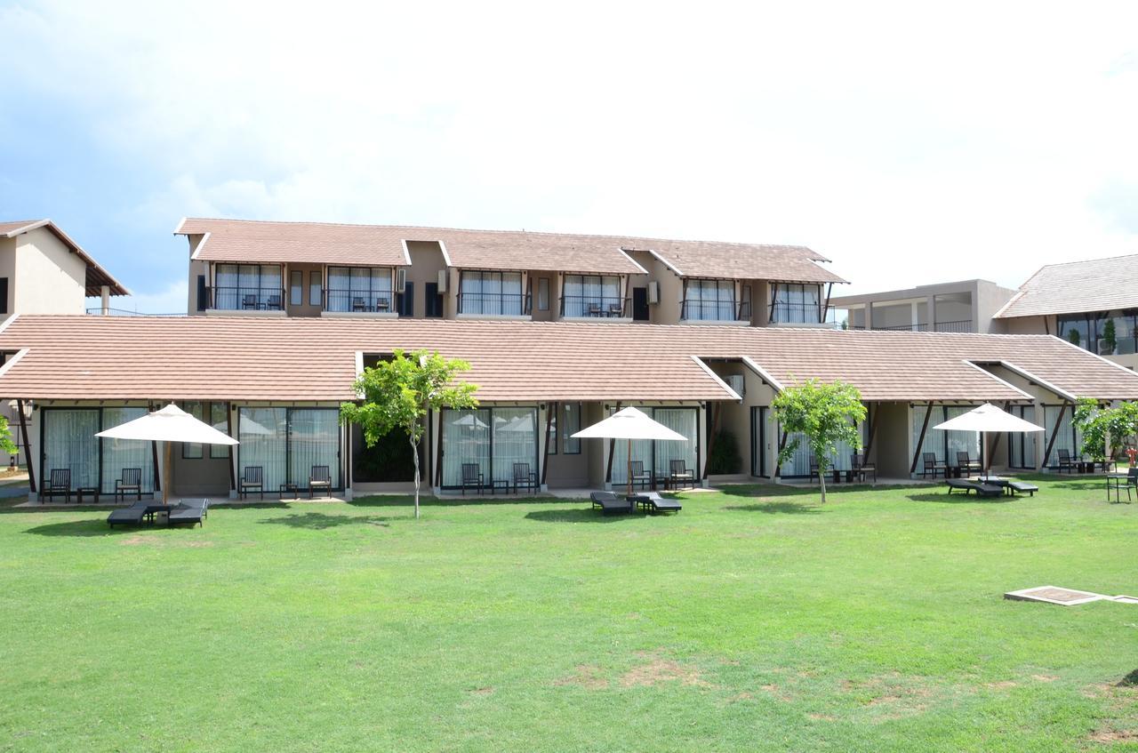 The Calm Resort & Spa Passikudah Esterno foto