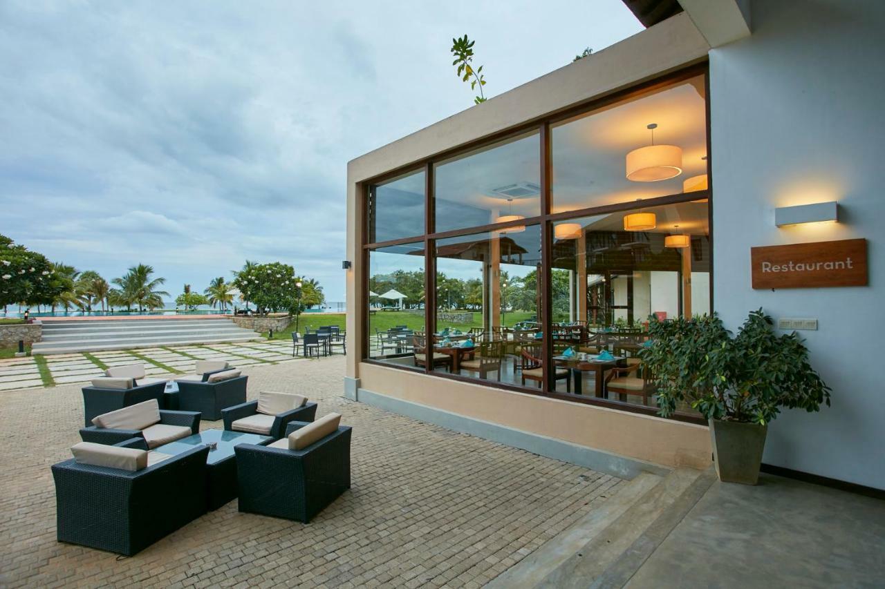 The Calm Resort & Spa Passikudah Esterno foto